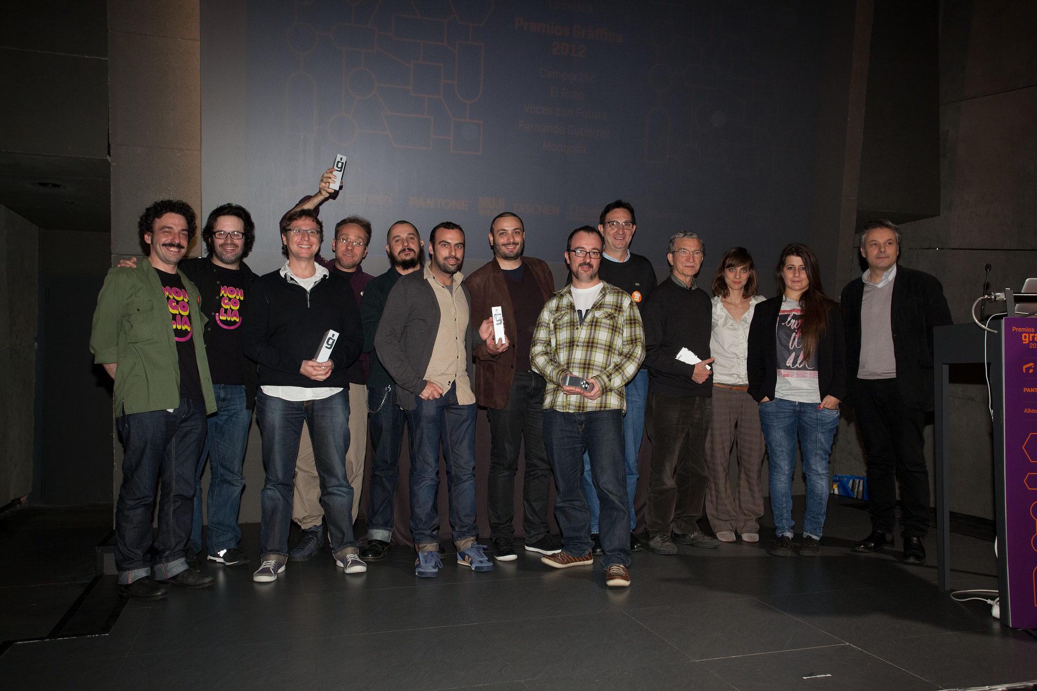 10 premiados con el trofeo en los Premios Gràffica 2012 Bilbao